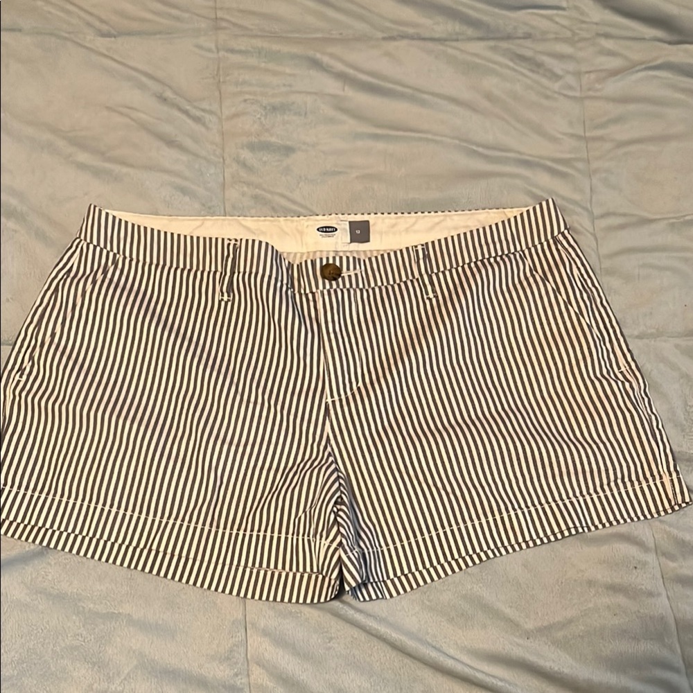 Old Navy Black and White Bermuda Shorts with Timeless Appeal